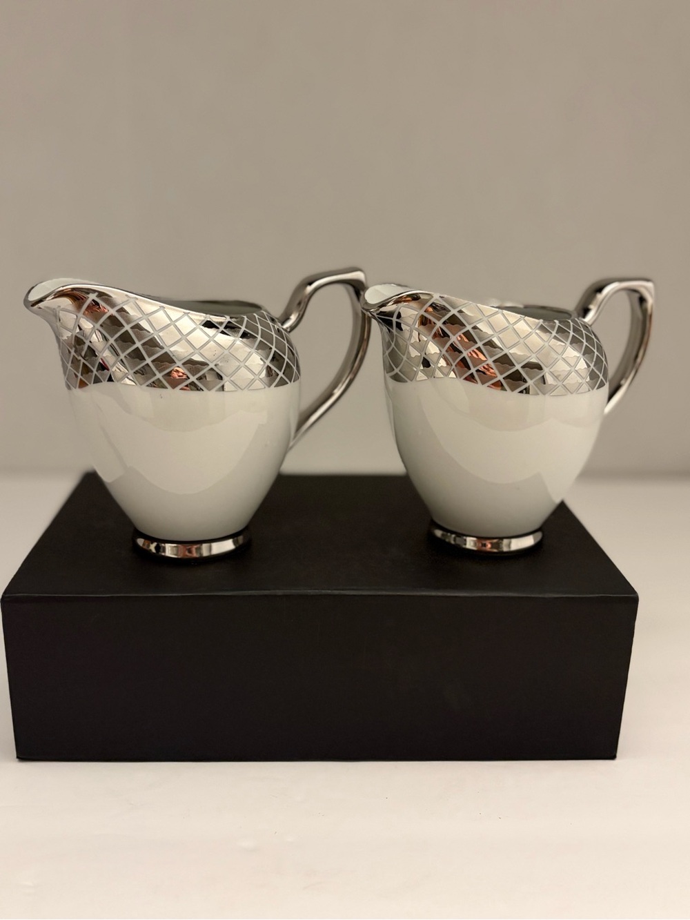 Pair of 2 Ciroa Luxe "Lattis Platinum" Porcelain Creamers-good -preowned